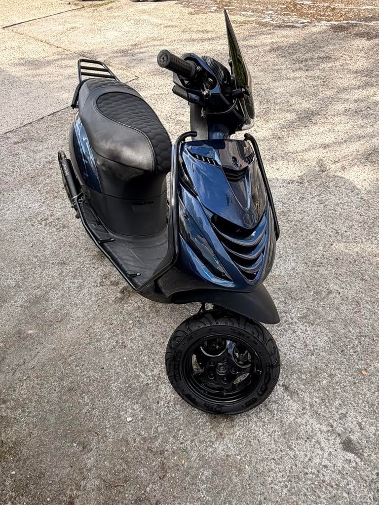 Piaggio zip 2takt 70cc, Fietsen en Brommers, Ophalen, Zo goed als nieuw, Zip