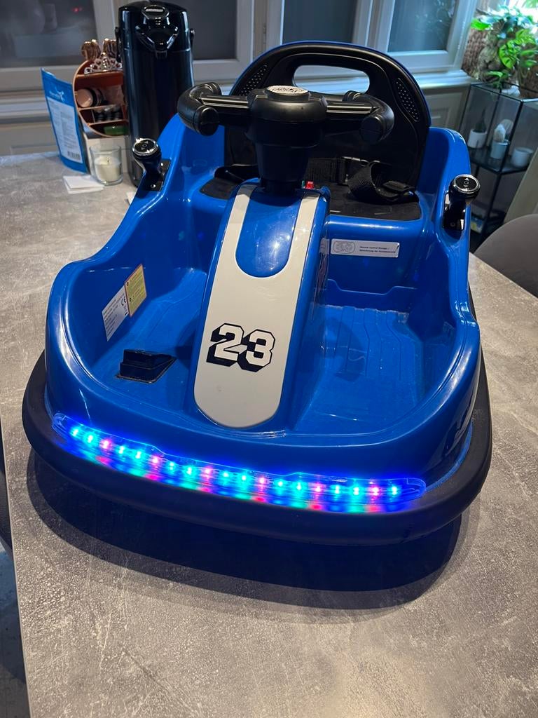 Elektronische kinder bumperauto met oplader, Ophalen, Gebruikt