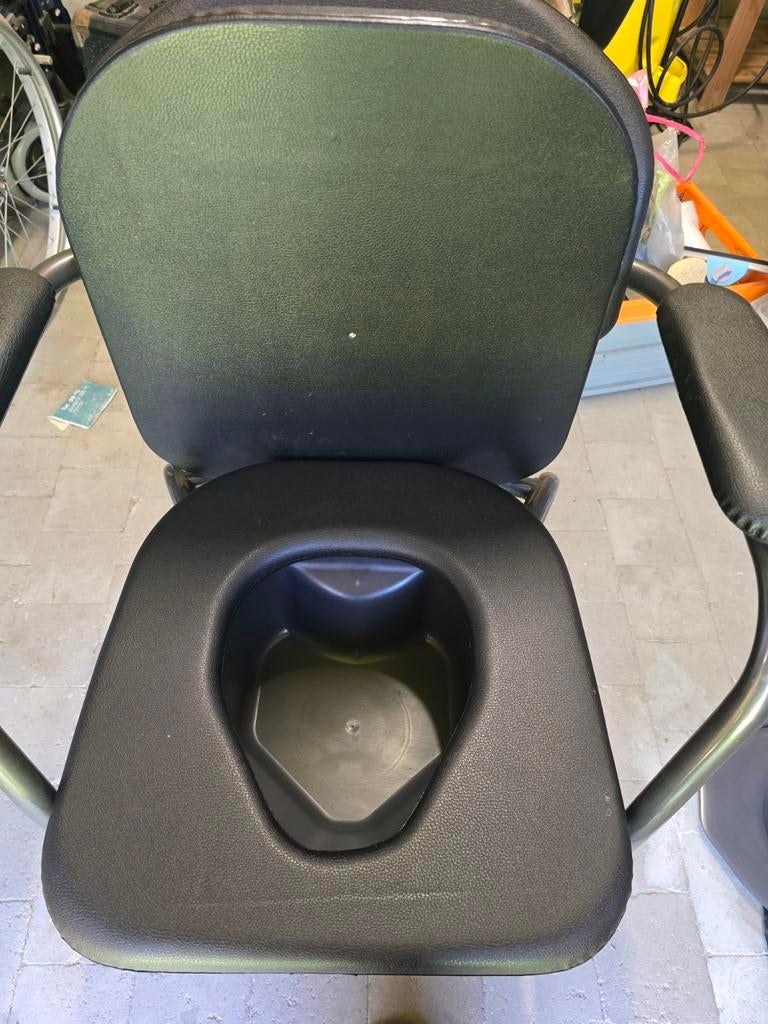 WC stoel, Ophalen