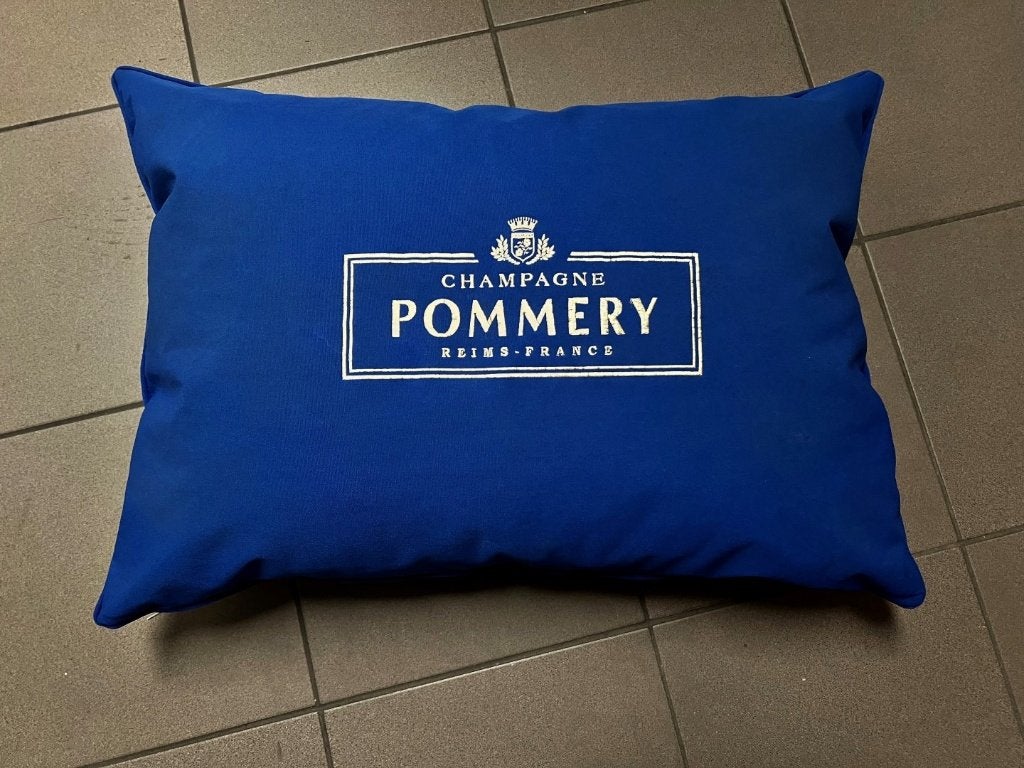 Pommery tuin kussen, Ophalen, Gebruikt