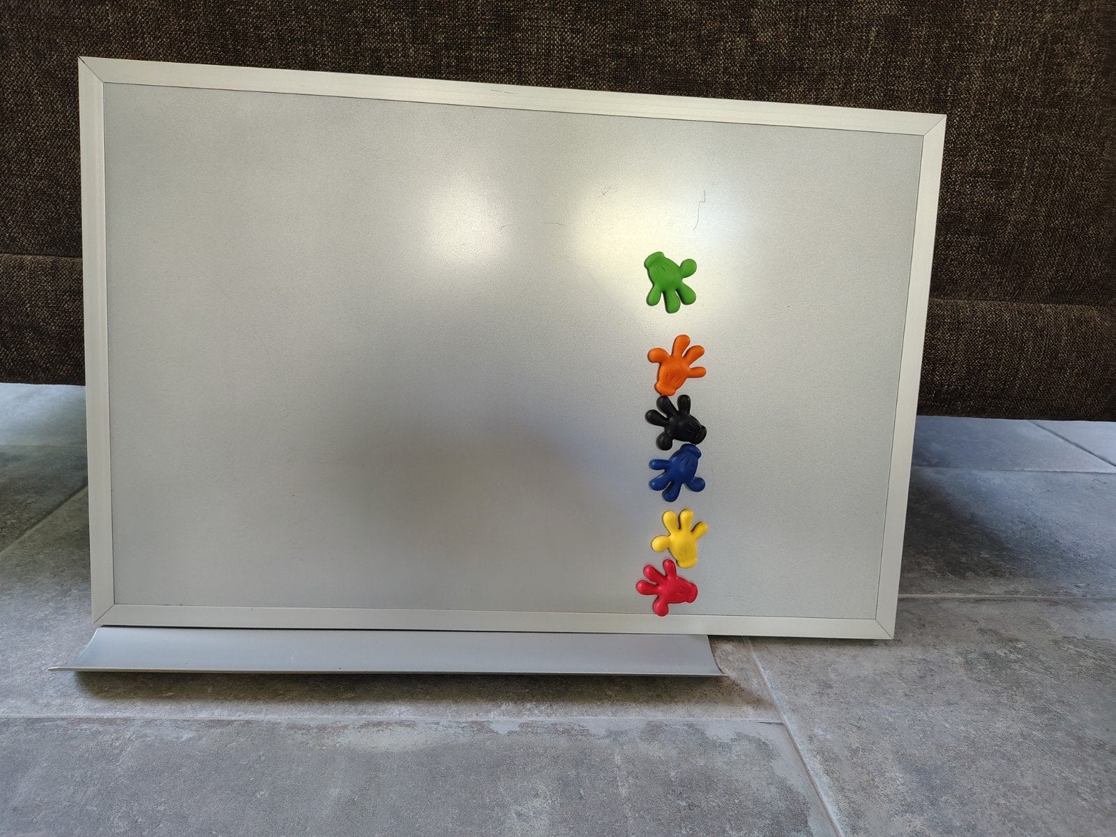 Magneet- en schrijfbord, 58 cm breed, 38 cm hoog., Ophalen, Zo goed als nieuw, Magneetbord