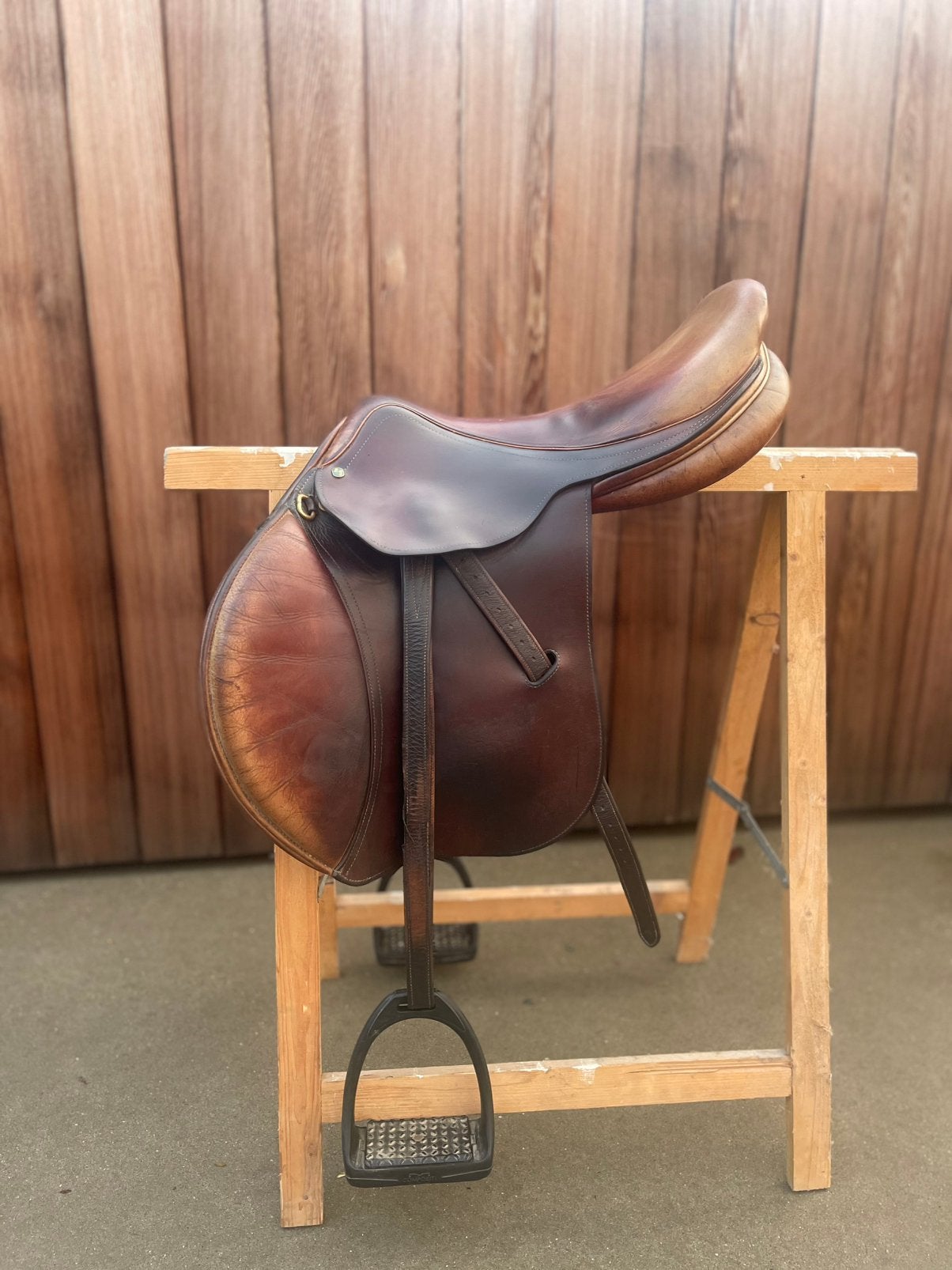 LJ Springzadel, Ophalen, L (17.5 inch), Gebruikt, Overige merken