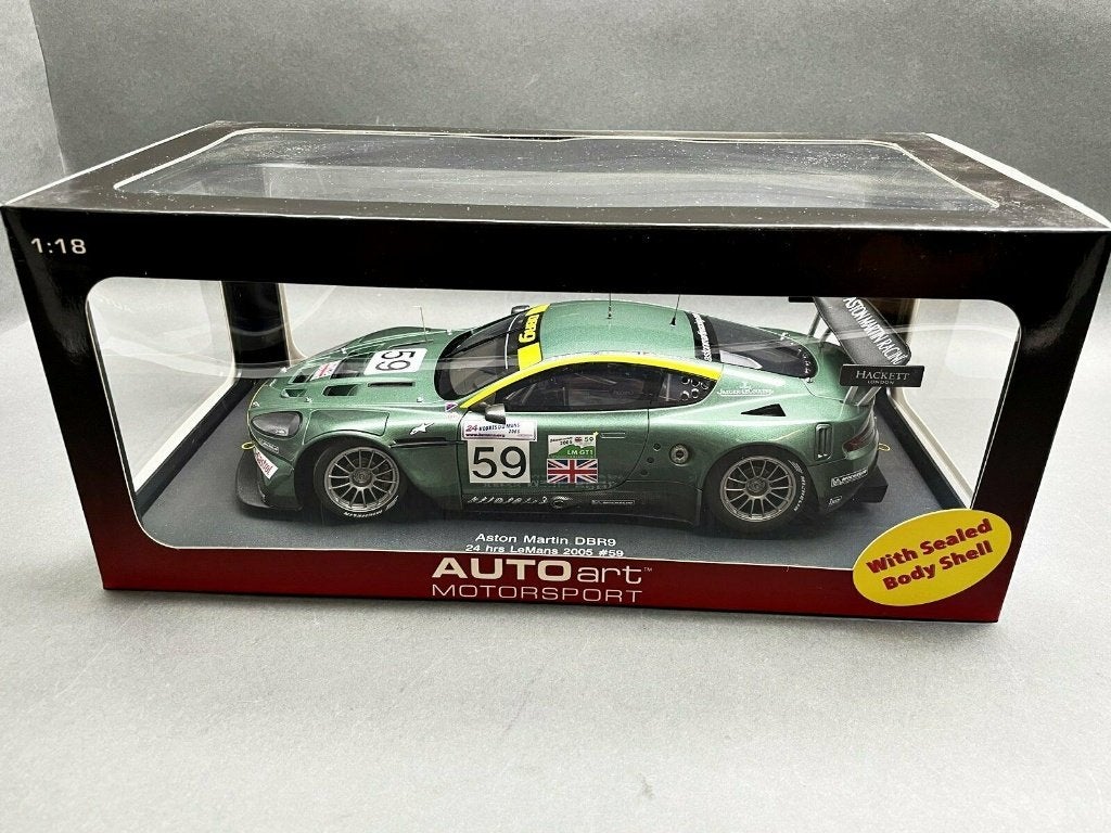 ASTON MARTIN DBR9 24H du Mans 2005 #59 1/18 AUTO ART Neuve+B, Enlèvement ou Envoi, Neuf, Voiture, Autoart