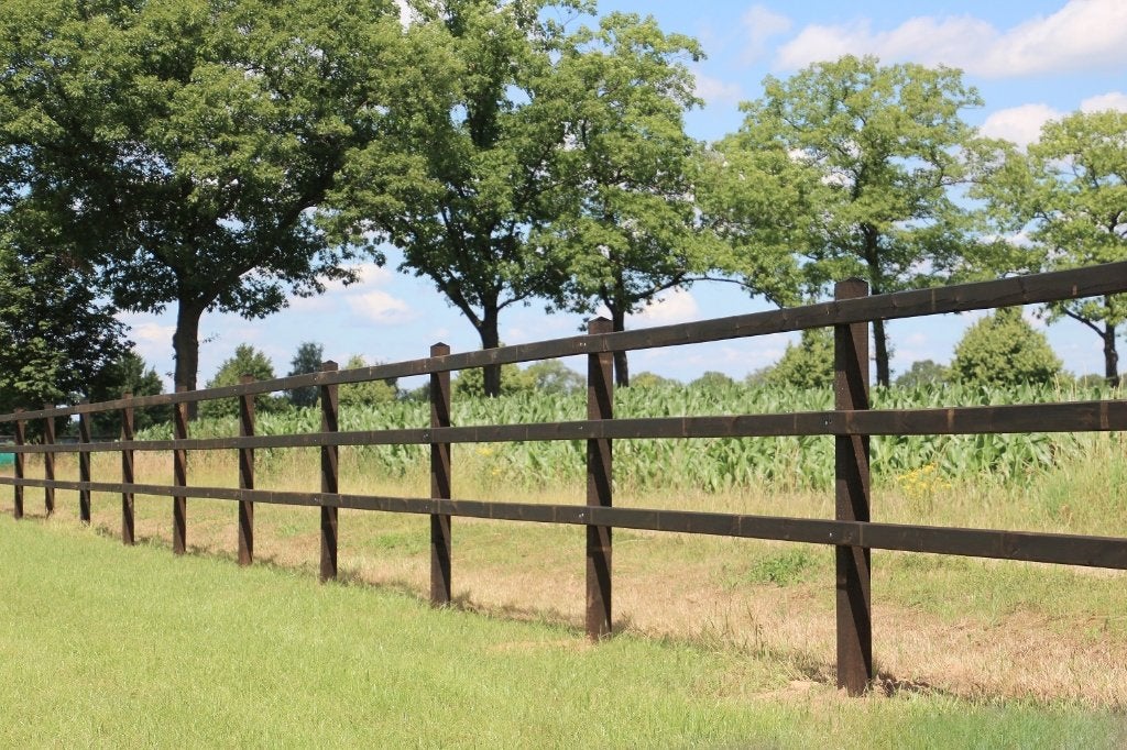 14. Houten omheining | paardenbak | paarden omheining, Animaux & Accessoires, Box & Pâturages, Pâturage, 4 chevaux ou poneys ou plus
