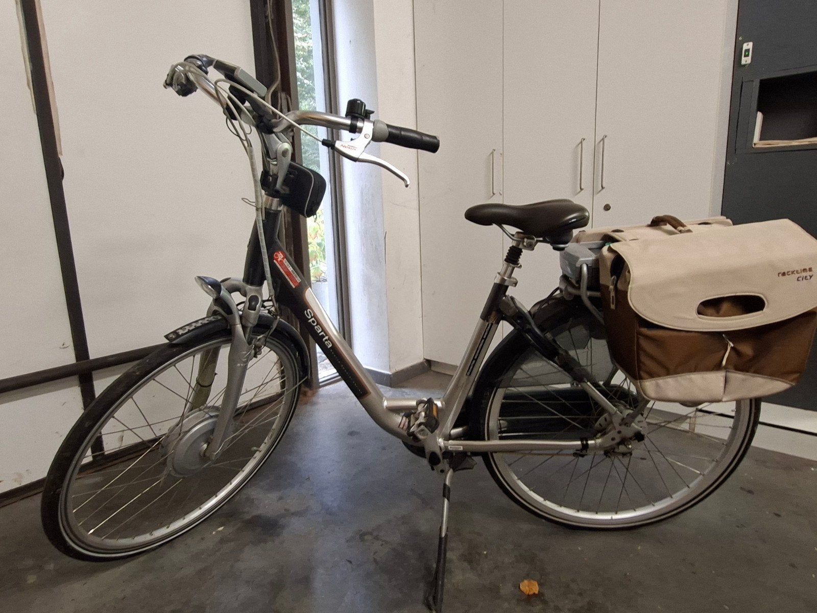Elektrische damesfiets, Enlèvement, Utilisé, Sparta