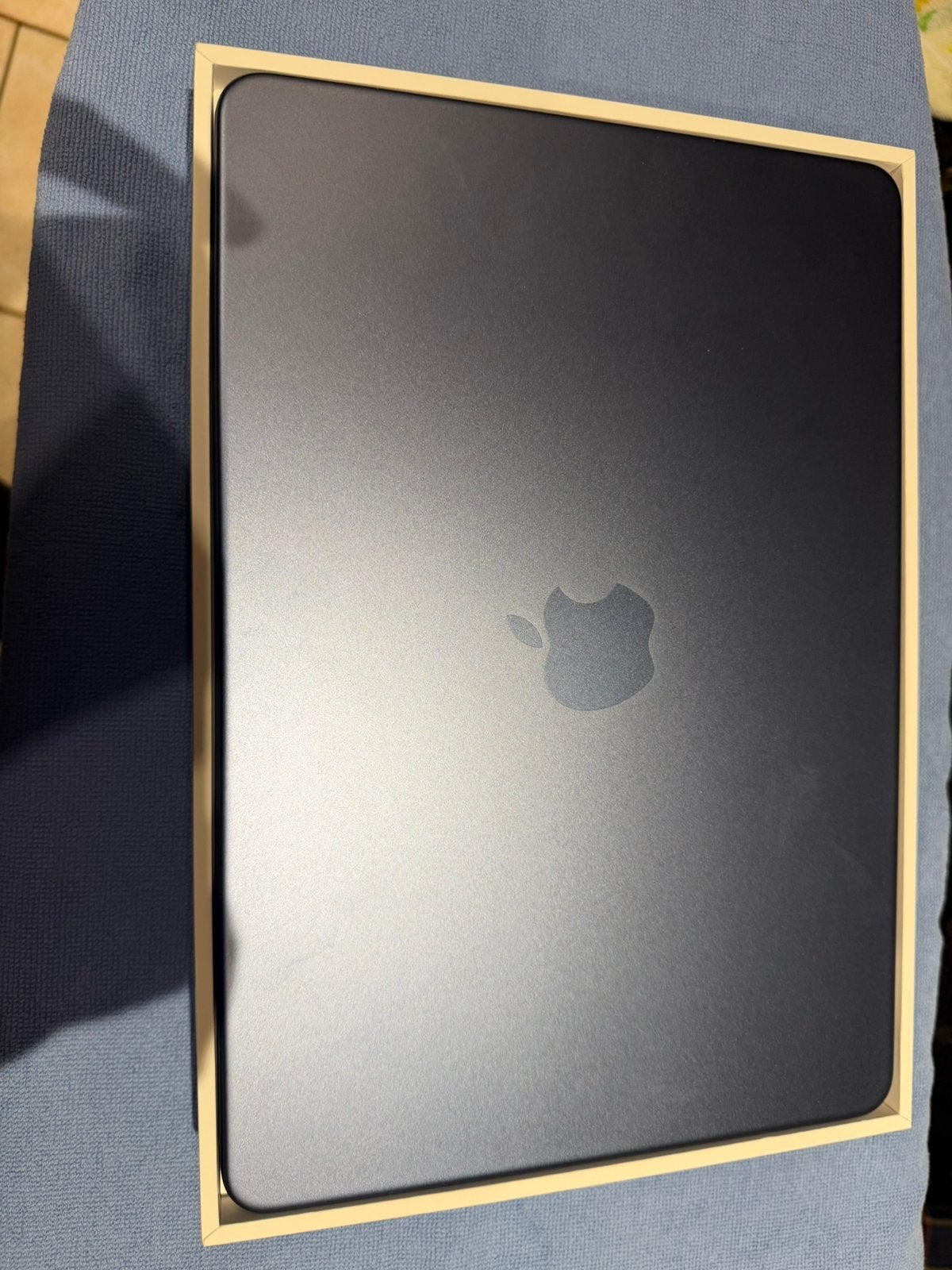 Macbook neo, Computers en Software, Computerbehuizingen, Ophalen, Zo goed als nieuw