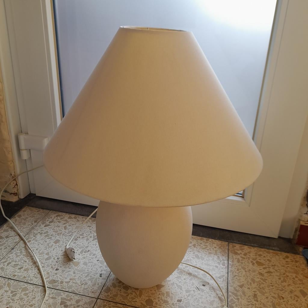 Lampe Ikea, Enlèvement