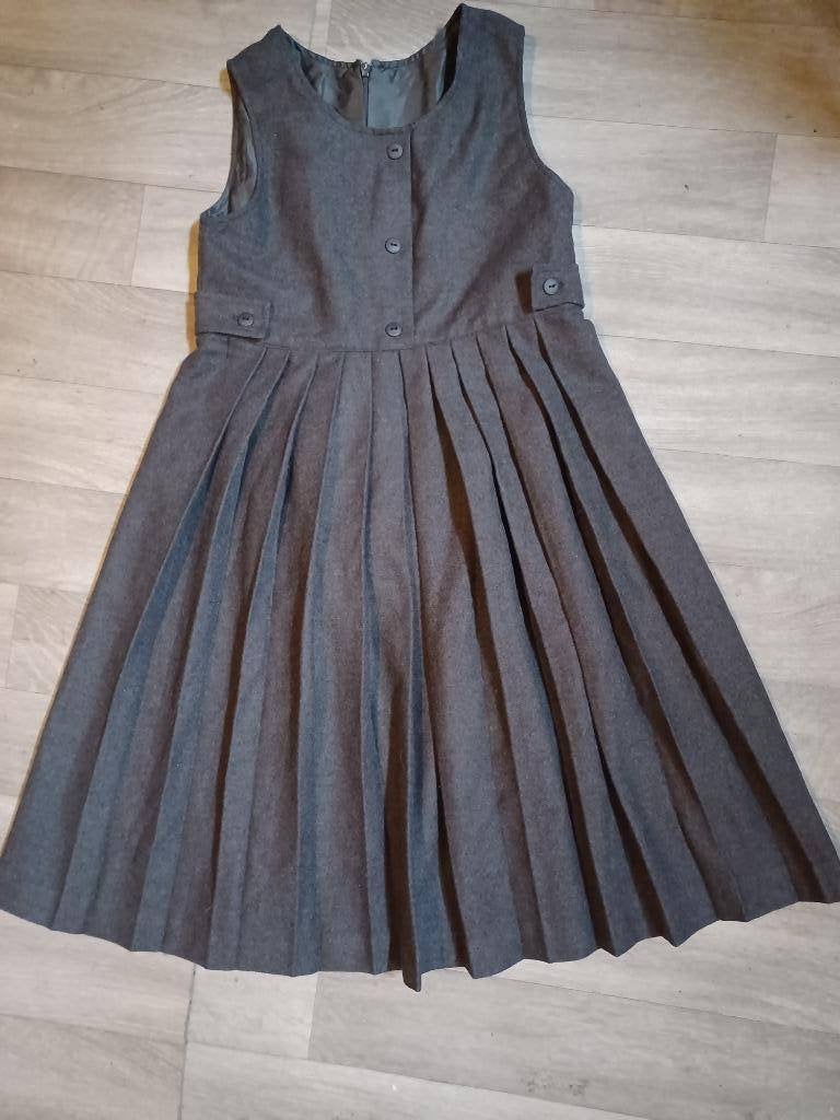 dpam, une robe vintage ,40 % laine ,pour la fille 10 ans, Enfants & Bébés, Enlèvement ou Envoi, Fille