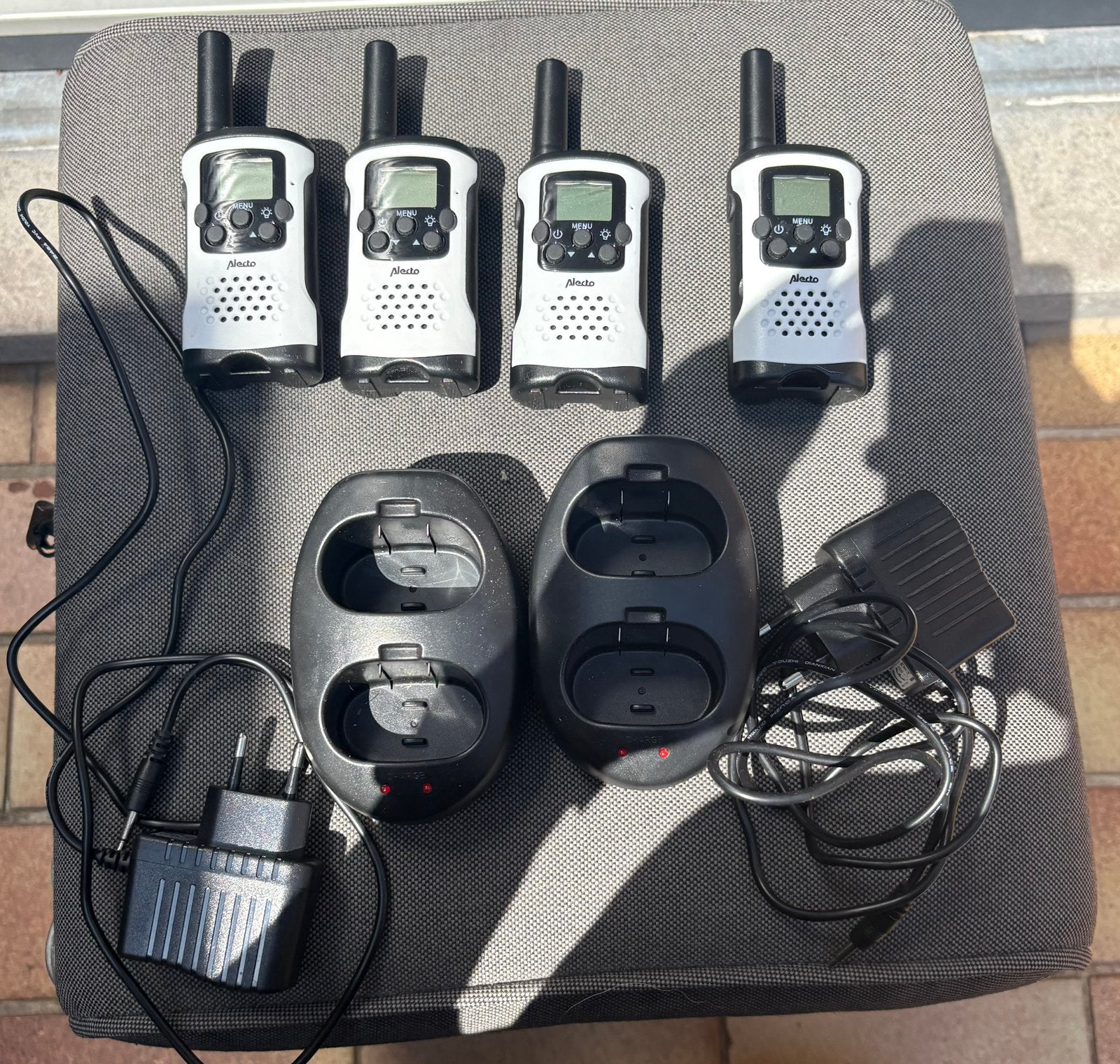 Portofoonset alecto van 4 stuks., Enlèvement ou Envoi, Comme neuf, Talkie-walkie ou Walkie-talkie