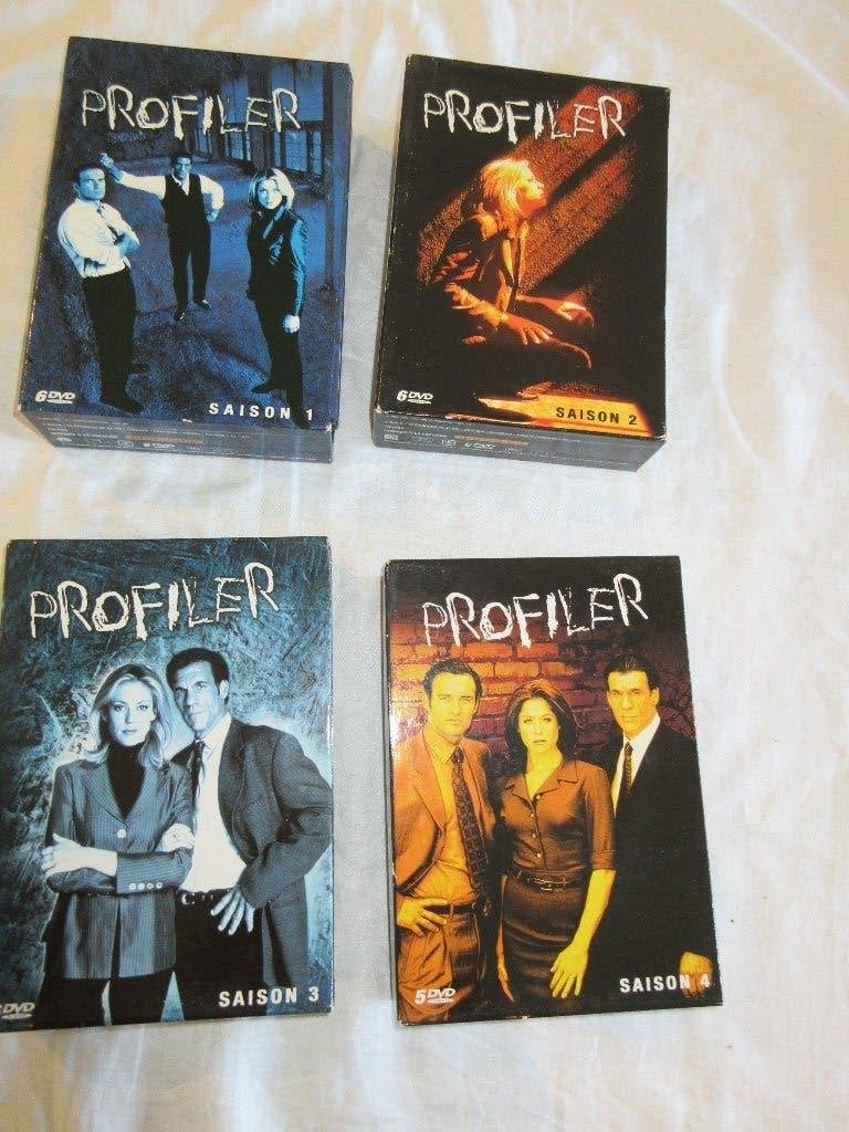 DVD PROFILER Saison 1 à 4 donc 23 DVD au total, Enlèvement