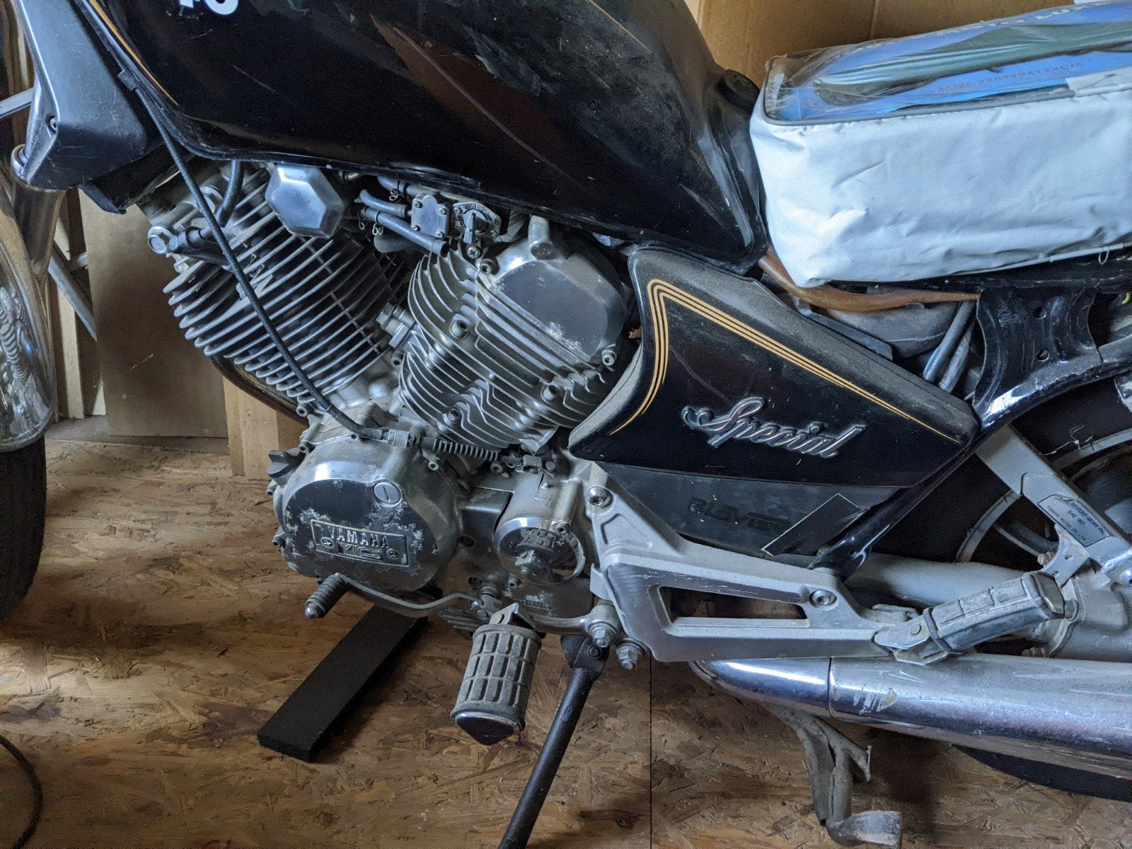 YAMAHA 500 custom à remettre en ordre, Particulier