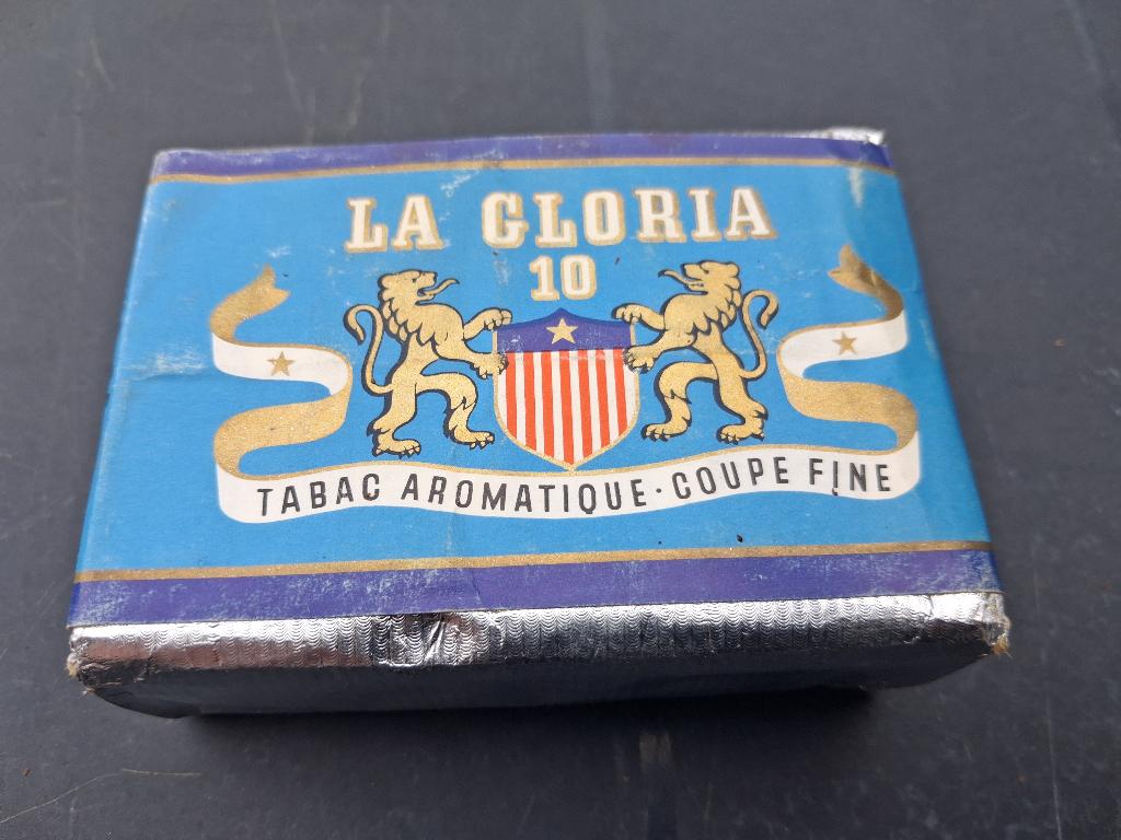 paquet complet de tabac LA GLORIA BLUE taxe 17BFR, Enlèvement ou Envoi, Utilisé, Emballage