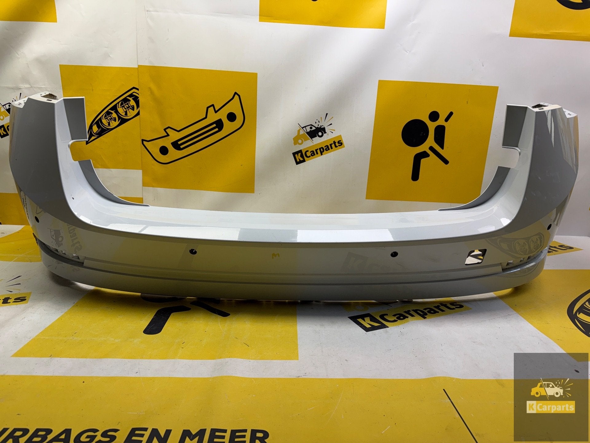 Skoda Superb kombi Achterbumper 3v9807421 bumper, Auto-onderdelen, Tr. Vaclava Klementa 869
293 01  Mlada Boleslav, CZ, Bumper
