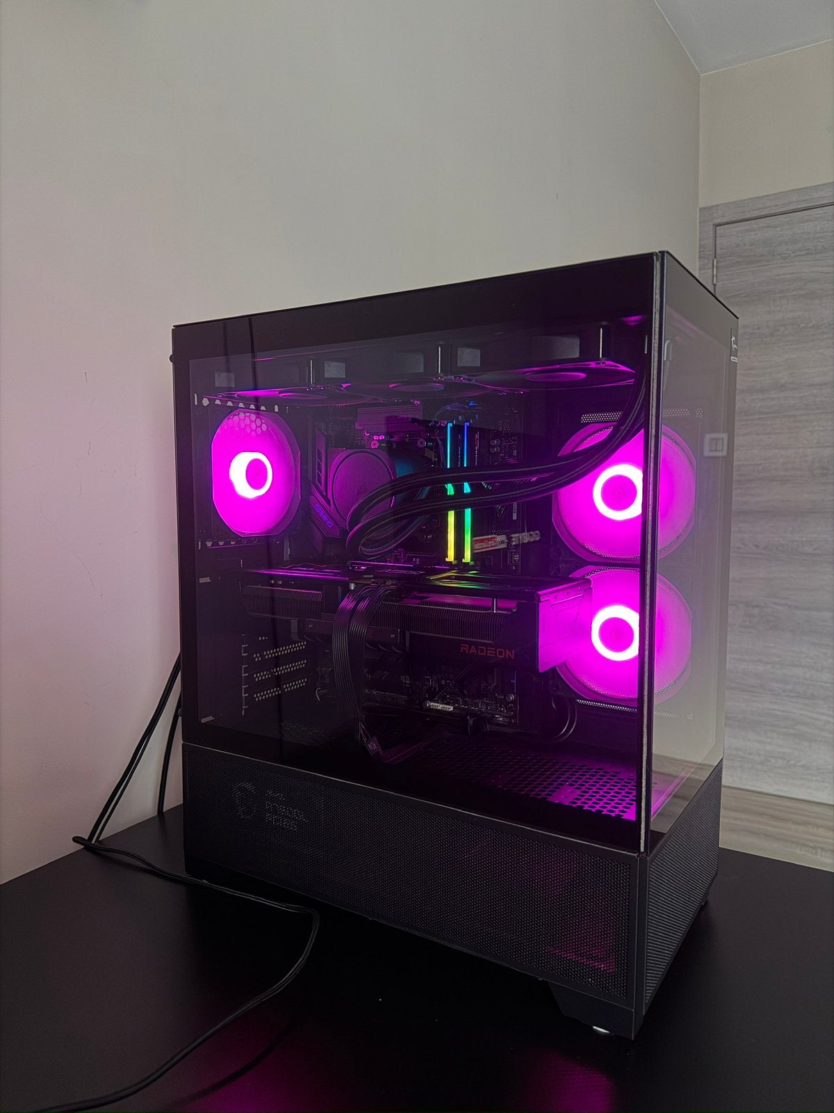Pc Gamer r7 9800x3d / 32 Ram / 9070 XT, Informatique & Logiciels, Comme neuf, Enlèvement, Gaming, SSD