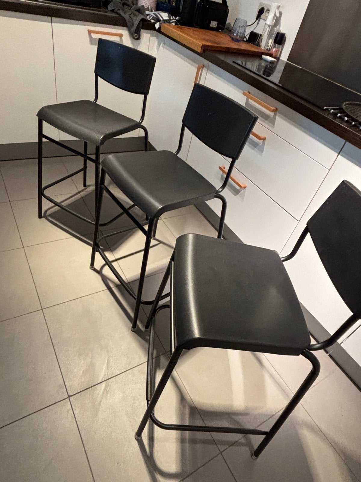 3 tabourets hauts, 3 tabourets, Enlèvement, Utilisé