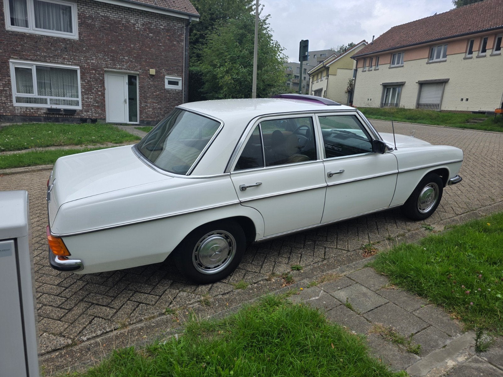 mercedes bar 8 w114 230.6, Autos, Achat, Toit ouvrant, Automatique, Particulier