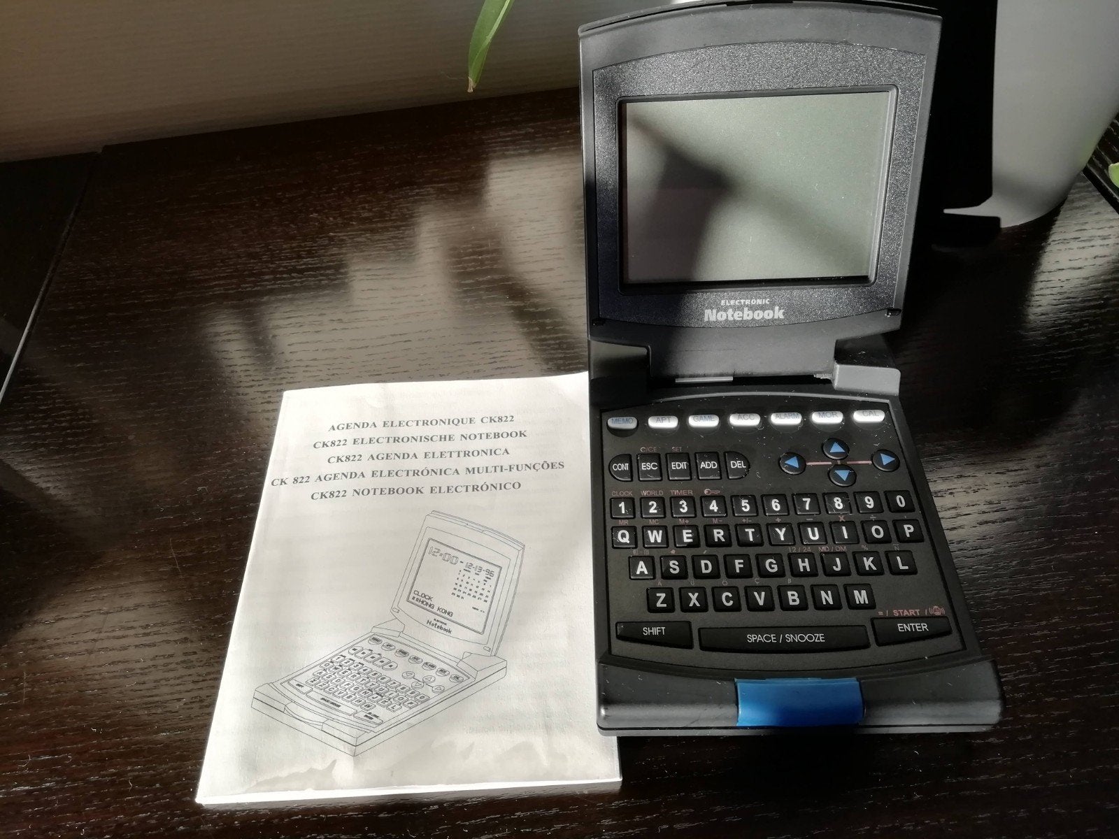 Vintage electronische agenda ck822 met handleiding, Computers en Software, Ophalen of Verzenden