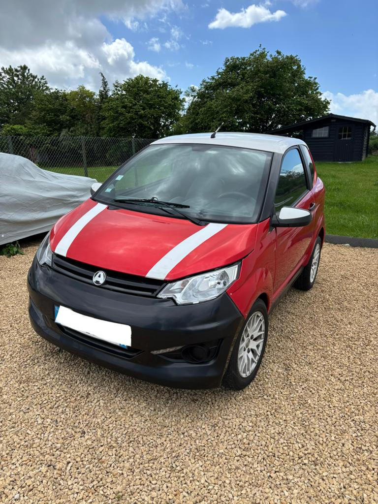 Voiture sans permis Aixam City S de 2013 avec 59.000 !!, Autos, Aixam, Rouge, Achat, 2 cylindres, Diesel