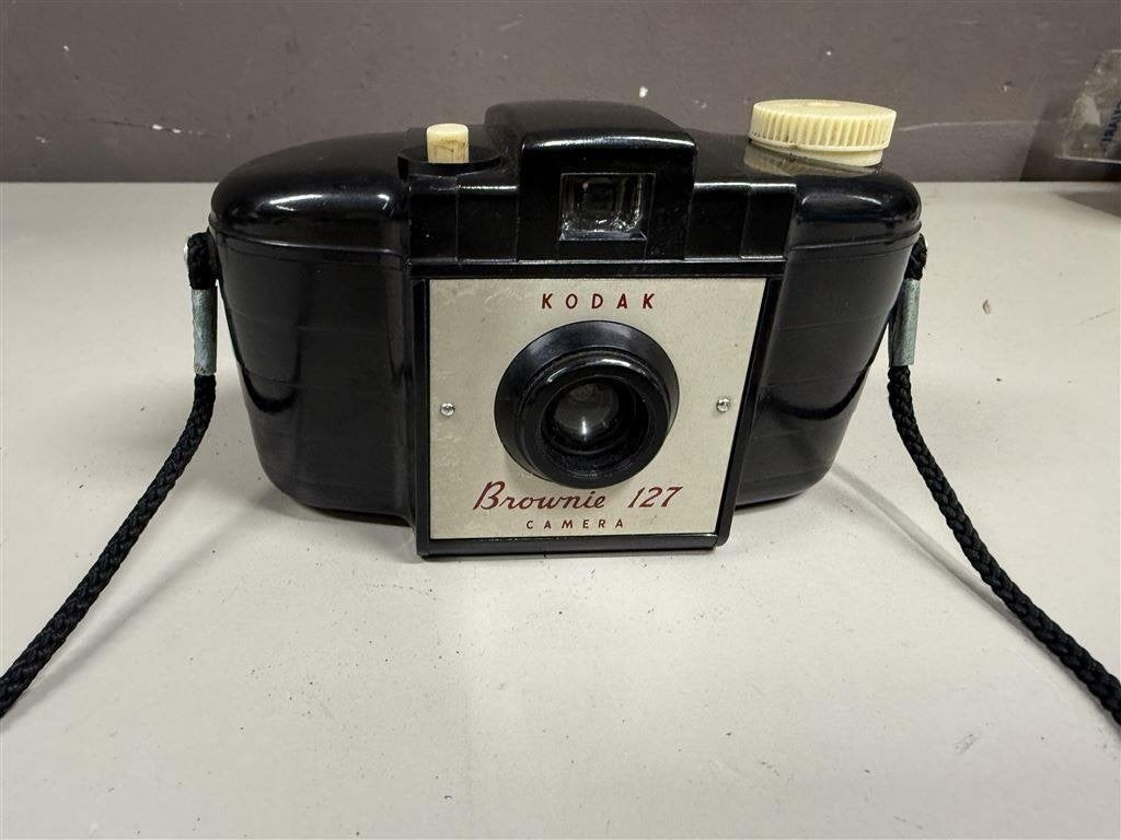 Vintage camera - kodak brownie 127 camera, TV, Hi-fi & Vidéo, Appareils photo analogiques, Utilisé, Kodak, Enlèvement ou Envoi