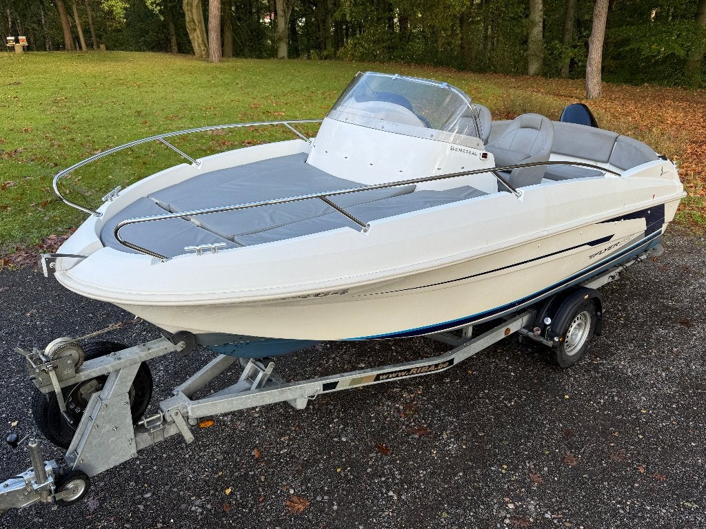 Bateau a moteur, Sports nautiques & Bateaux, Enlèvement, Essence, Moteur hors-bord, Remorque