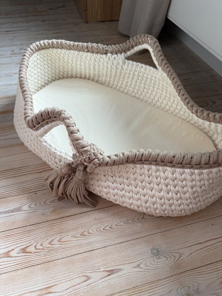 Mozes mandje baby, Ophalen