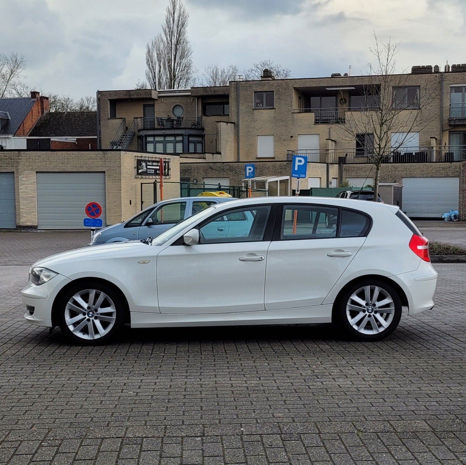 BMW Série 1 116d 2.0, Autos, Euro 5, Achat, Boîte manuelle, Entretenue par le concessionnaire