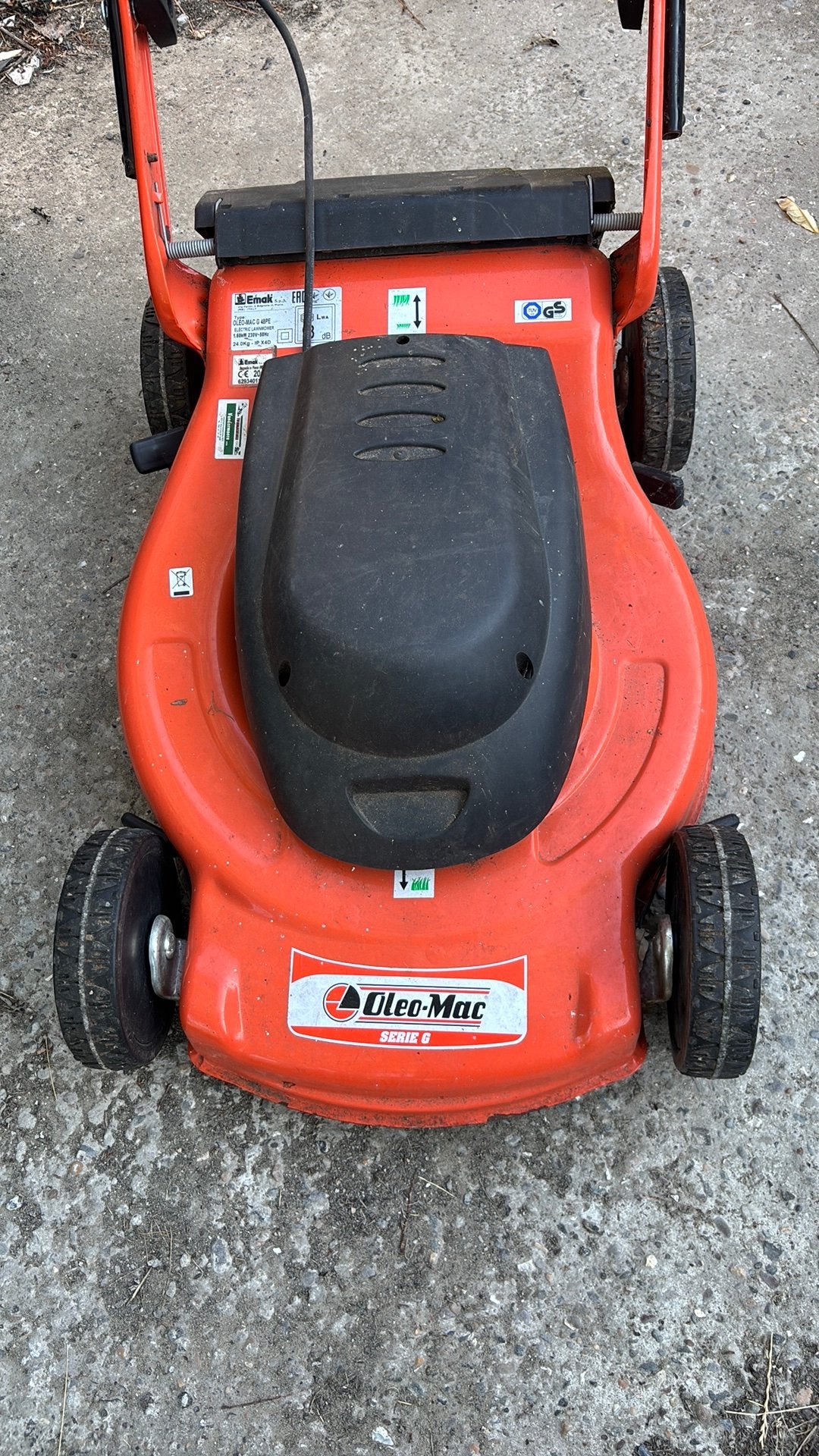 Gratis Grasmachine oleo mac serie g, Ophalen, Gebruikt, 40 t/m 49 cm, Elektrische grasmaaier