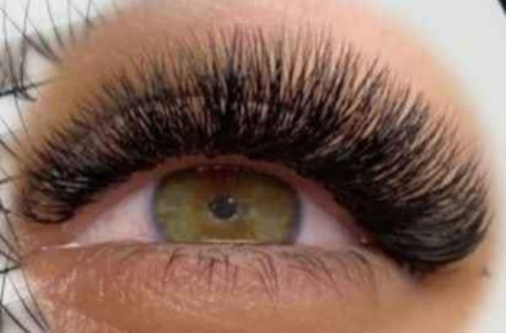 Pose de cils & épilation des sourcils, Enlèvement ou Envoi