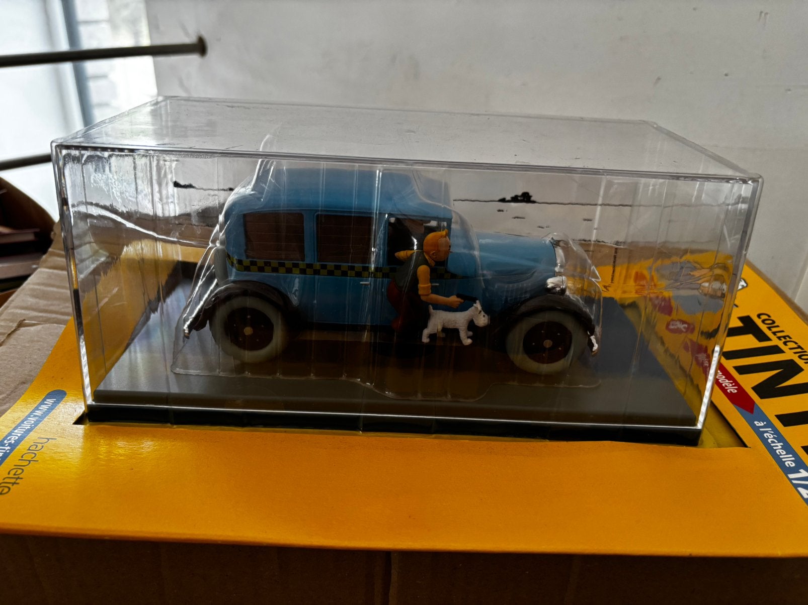 Voiture Tintin échelle 1:24e - n7 Le Taxi de Chicago, Ophalen, Nieuw