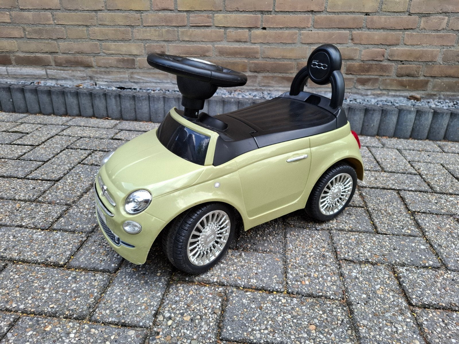 Loopauto Fiat 500, Enfants & Bébés, Jouets | Extérieur | Véhicules & Draisiennes, Enlèvement, Utilisé, Véhicule de marche
