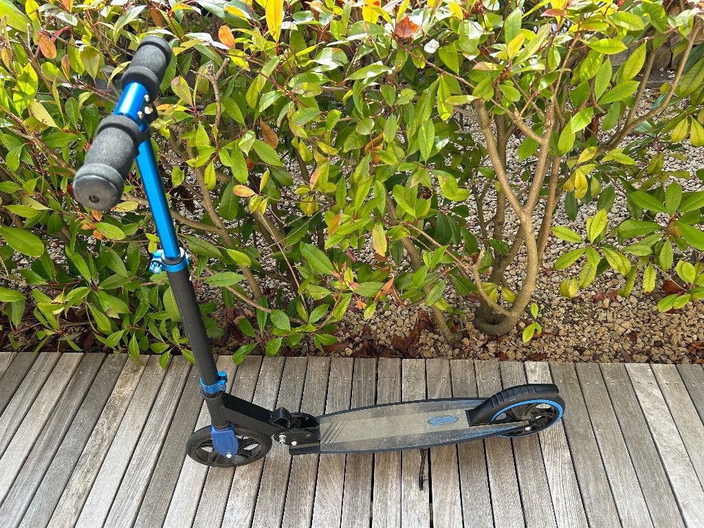 Trottinette 2 roues Optimum bleue et noire, Fietsen en Brommers, Ophalen, Gebruikt, Gewone step, Optimum