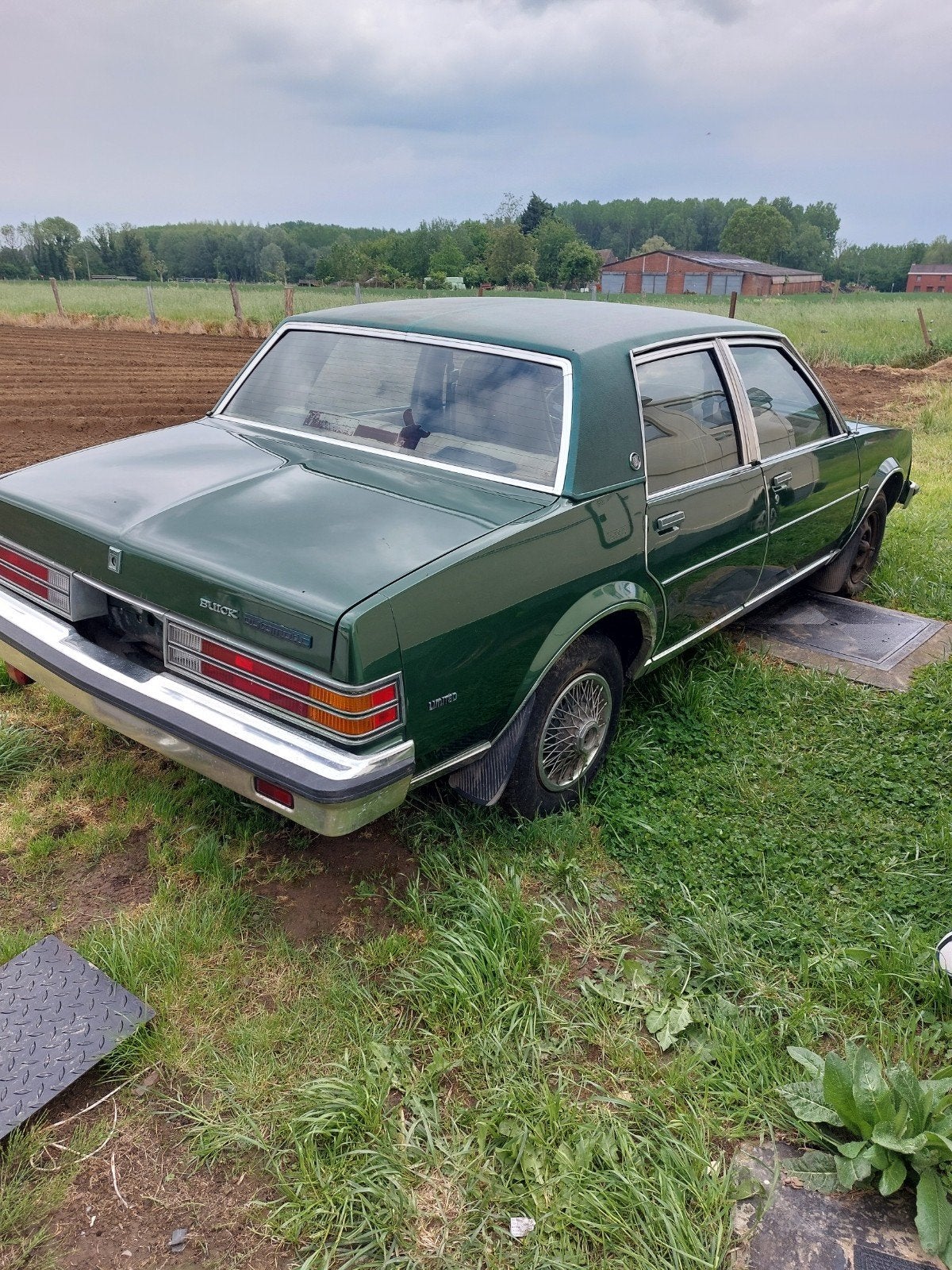 buick skylark édition limitée 1982, Achat, Vitres électriques, Essence, Buick