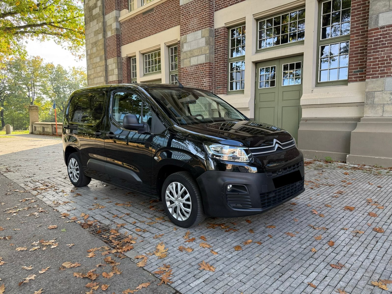 ✅ Berlingo 130 Pk Automaat Camera 360 Webasto 54.000km Full, Auto's, Automaat, Dealer onderhouden, Euro 6, Citroën