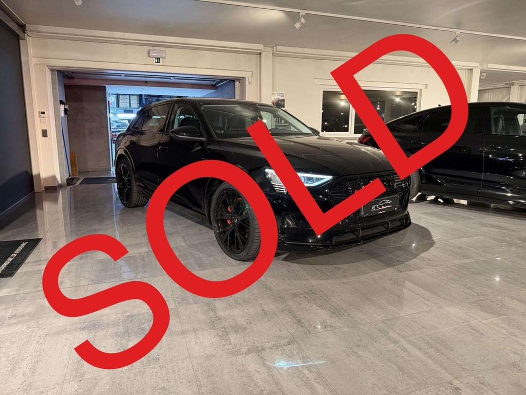 Audi Q8 e-tron SOLD BIJ GARAGE VRIENS YVES BV! (bj 2022), Auto's, Automaat, 478 km, Gebruikt, Zwart