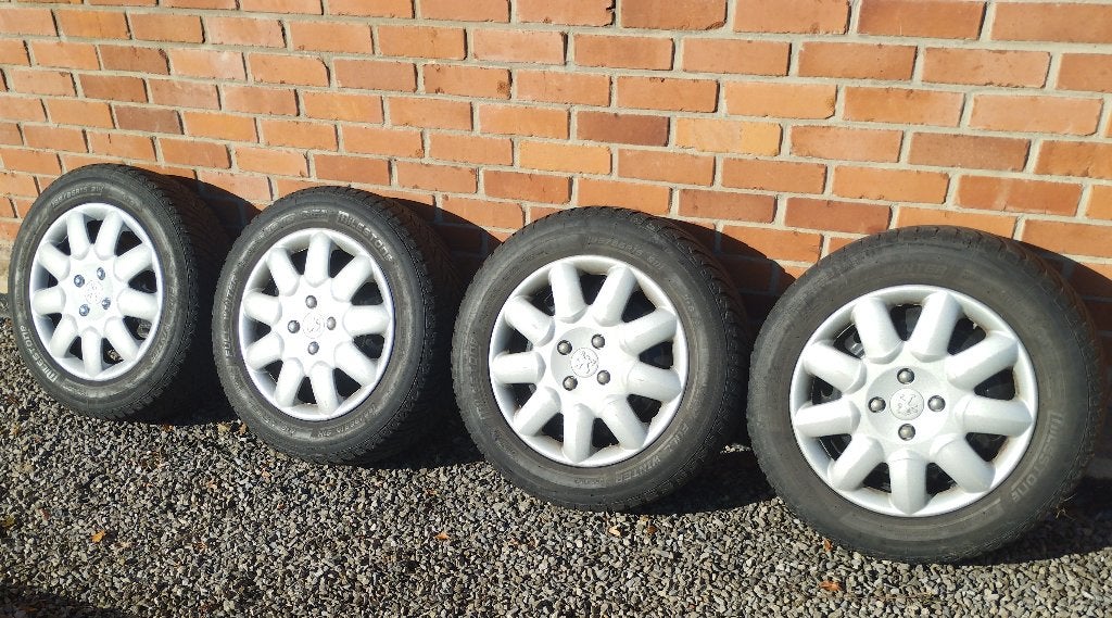 Jantes en Tôle Peugeot 15’’ – Pneus hiver - Enjoliveurs, Enlèvement, Pneus hiver, Pneu(s)