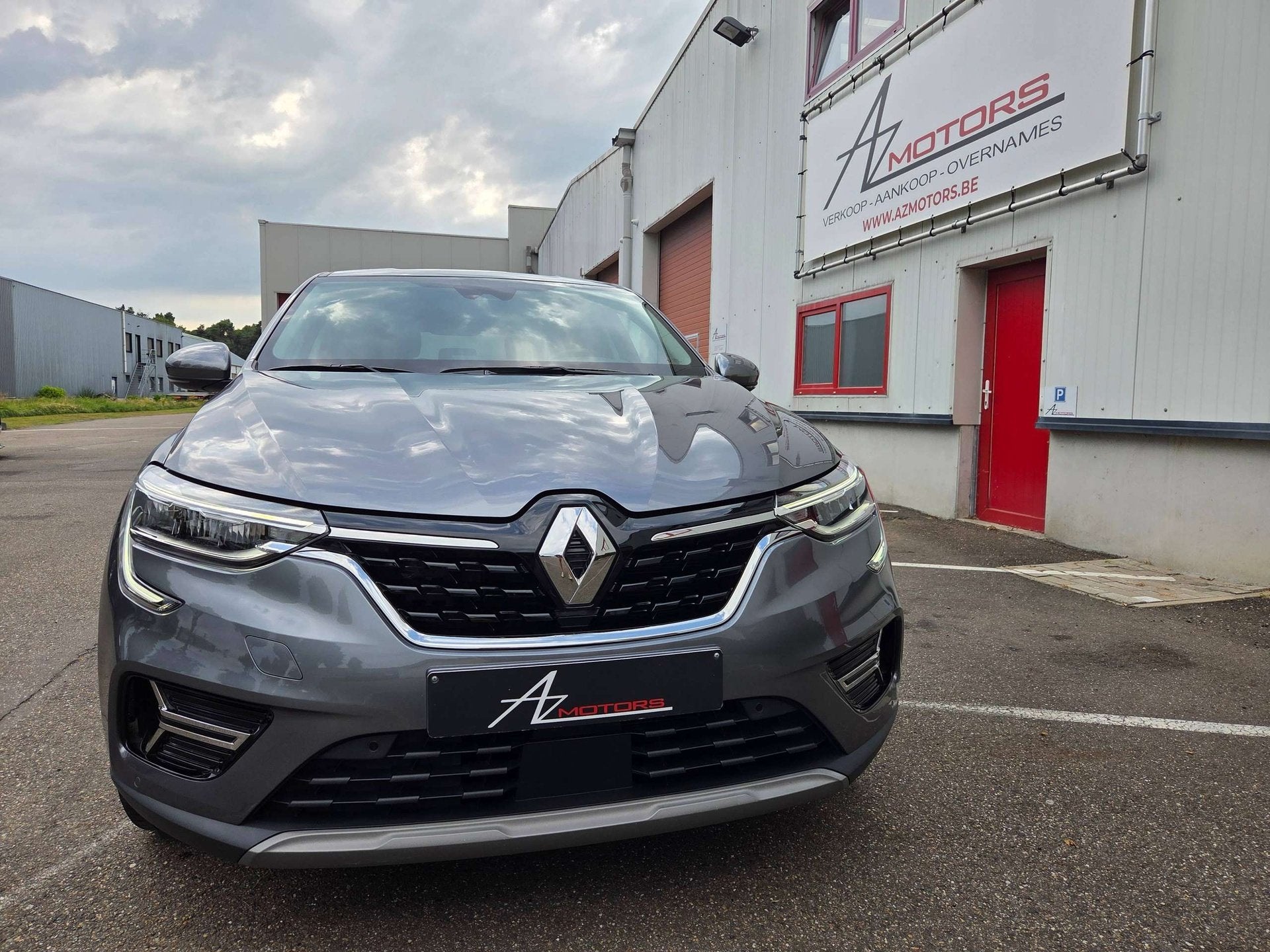 Renault Arkana E-TECH 1.6i Leder/Carplay/Keyless/Trekhaak/Ad, Auto's, Renault, Automaat, Arkana, Gebruikt, 4 cilinders