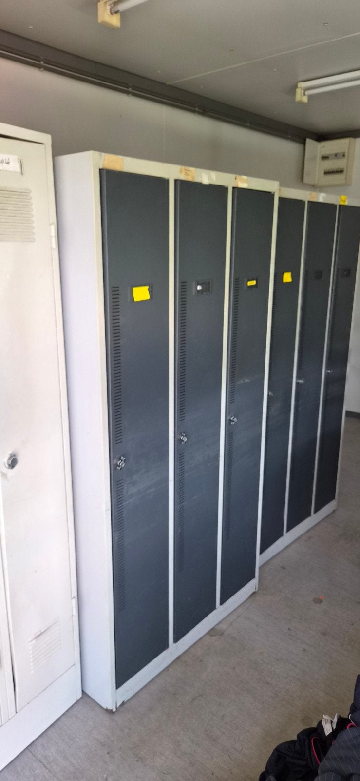5x kleding lockers, Ophalen