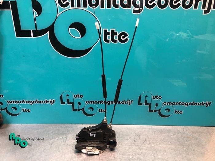 Serrure portière mécanique 4portes arrière gauche d'un Mi, -, 3 mois de garantie, Utilisé, Mitsubishi
