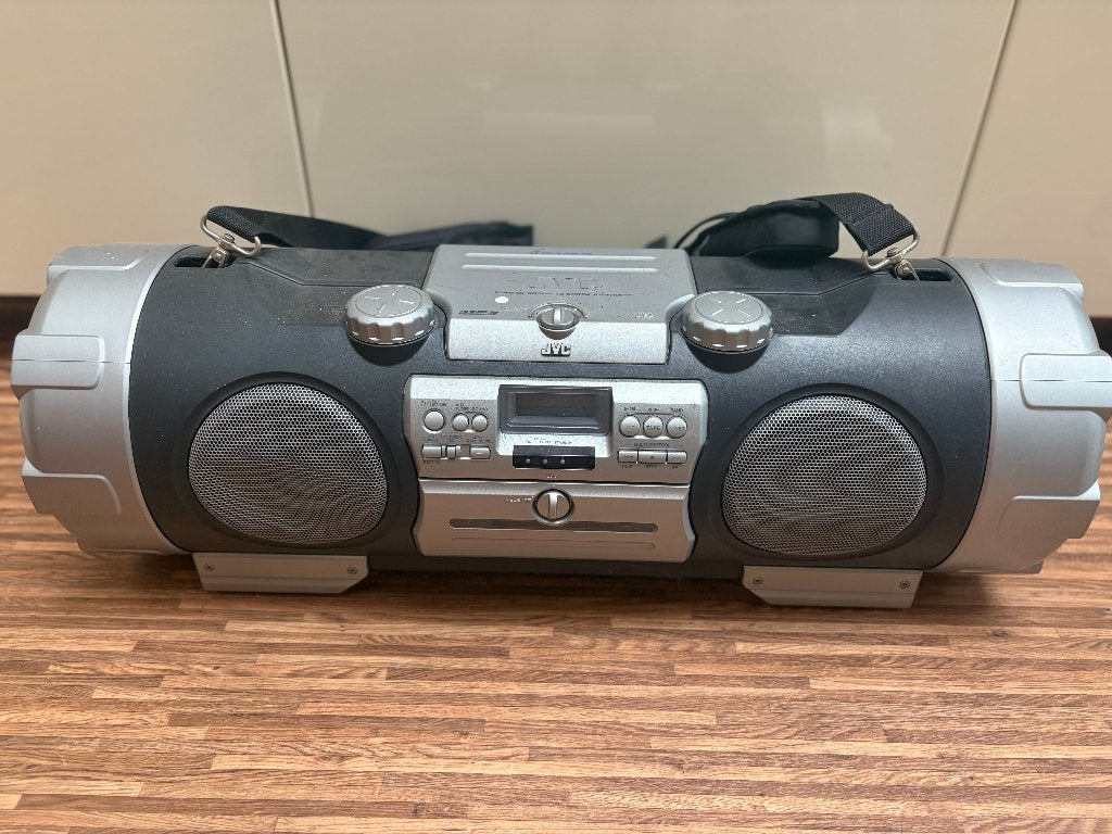 Gettoblaster, Ophalen, Gebruikt, Radio, Met cd-speler