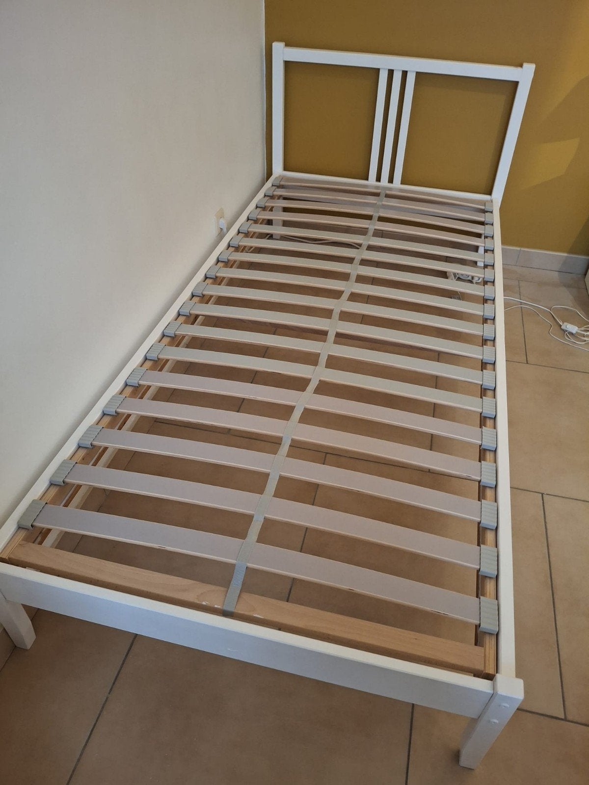 Wit bedframe + boxspring, Ophalen, Wit