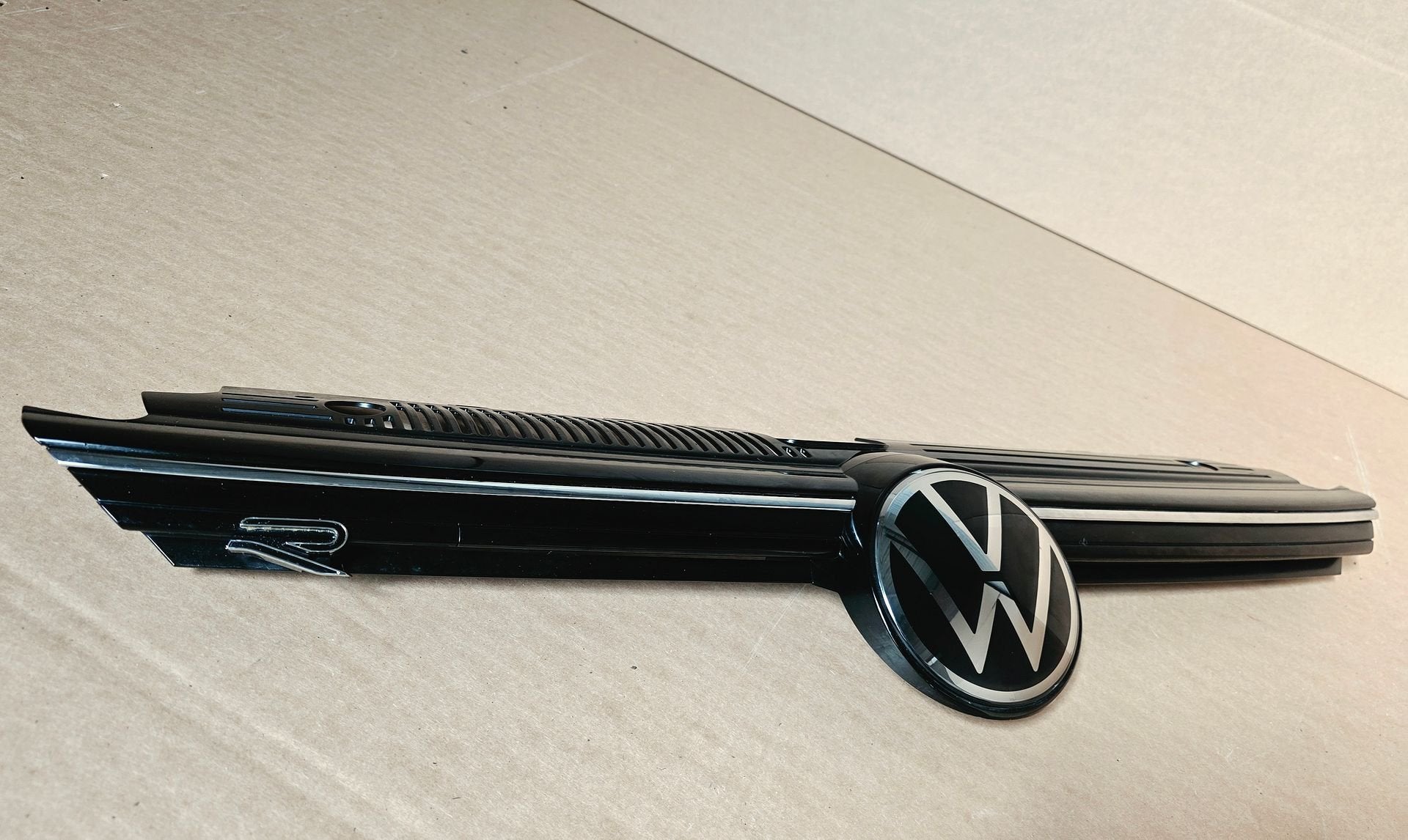 Grill VOLKSWAGEN VW Golf 8 VIII R-LINE 5H0853655C Grille, Gebruikt, -, Ophalen of Verzenden, -