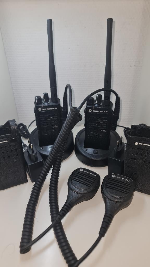 Motorola DP 2400e Digitale portofoons compleet, Telecommunicatie, Portofoons en Walkie-talkies, Gebruikt, Portofoon of Walkie-talkie