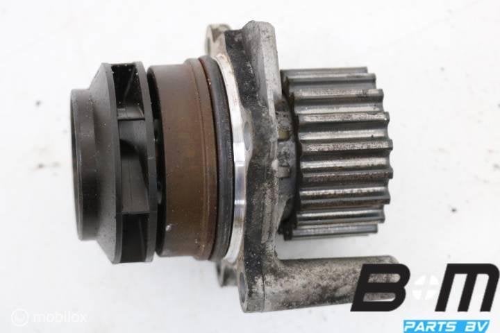 Waterpomp VW Tiguan 5N 03L121019DE, Utilisé
