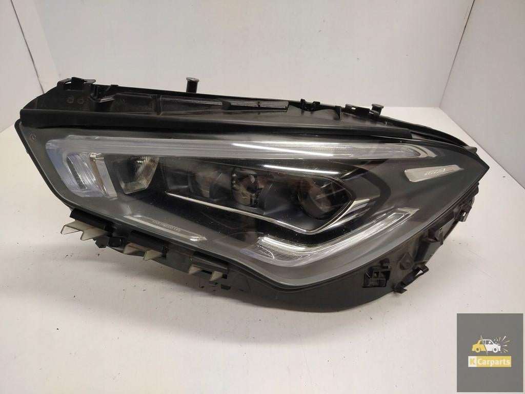 A1189068900, Mercedes CLA W118 Multiboomlicht links, Gebruikt, Mercedes-Benz AG, Mercedes-Benz, Mercedesstrasse 120
70372  Stuttgart, DE