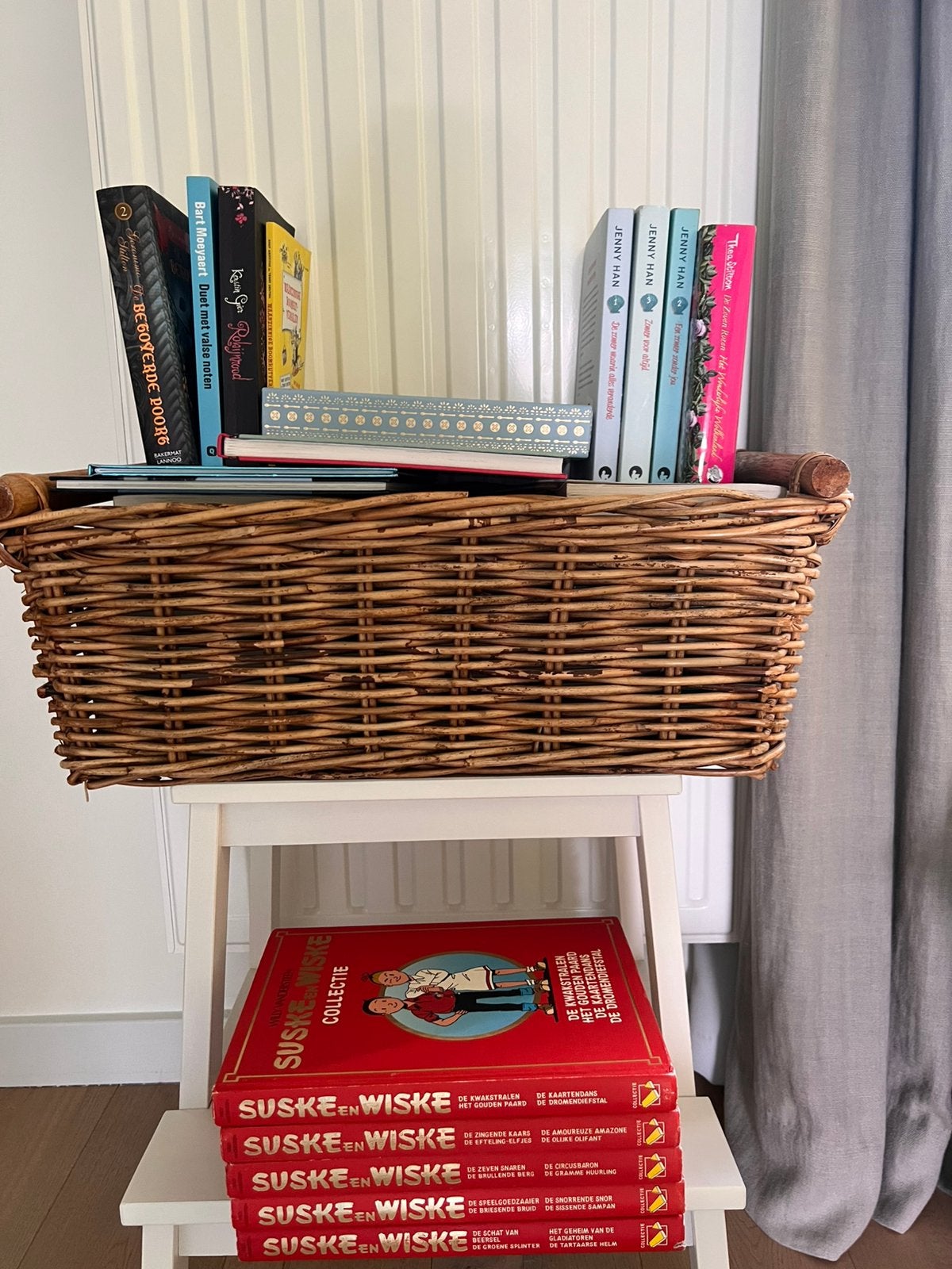 Panier de livres et de bandes dessinées, Enlèvement, Comme neuf