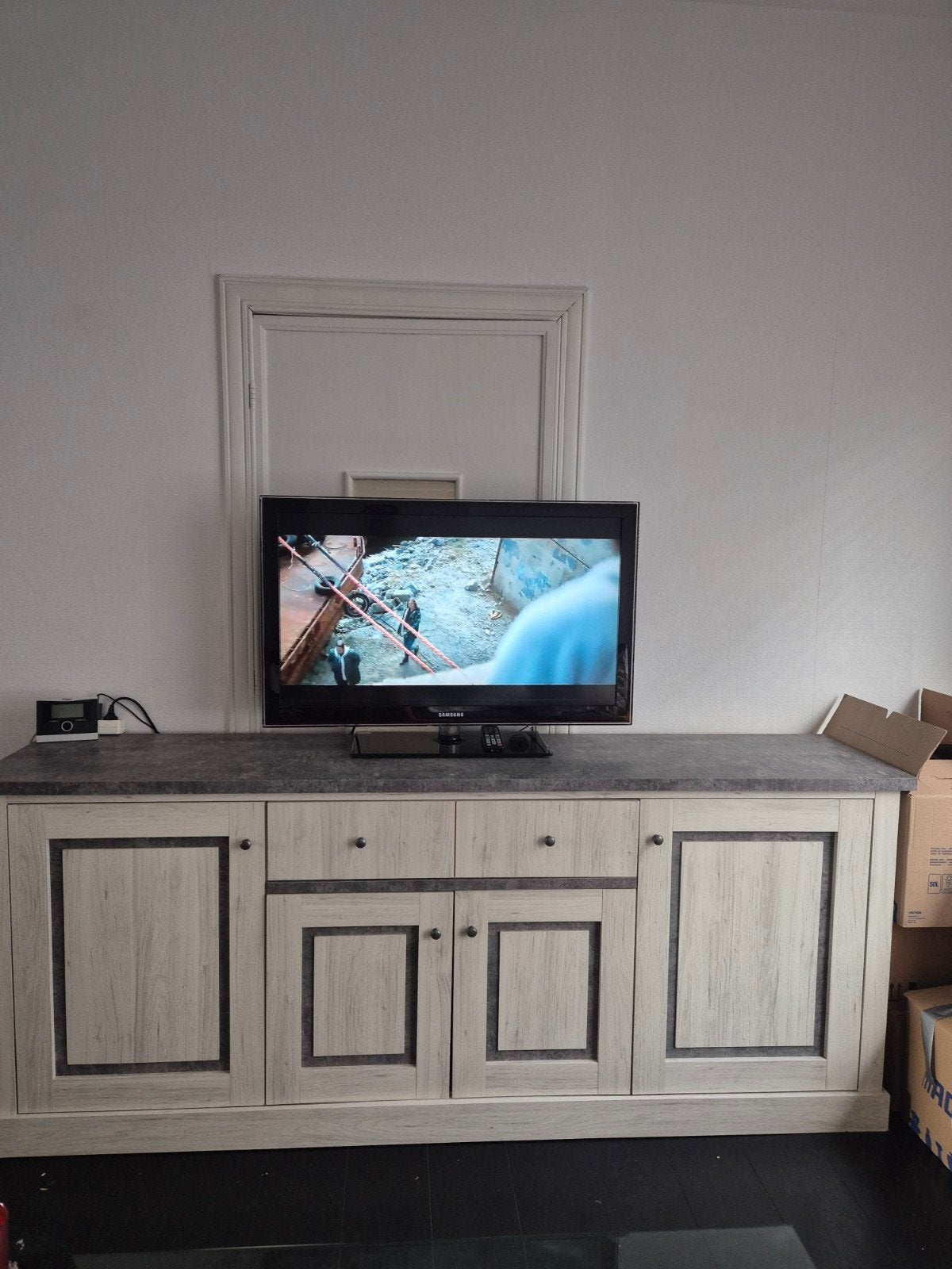 Grote tv kast dressoir, Ophalen