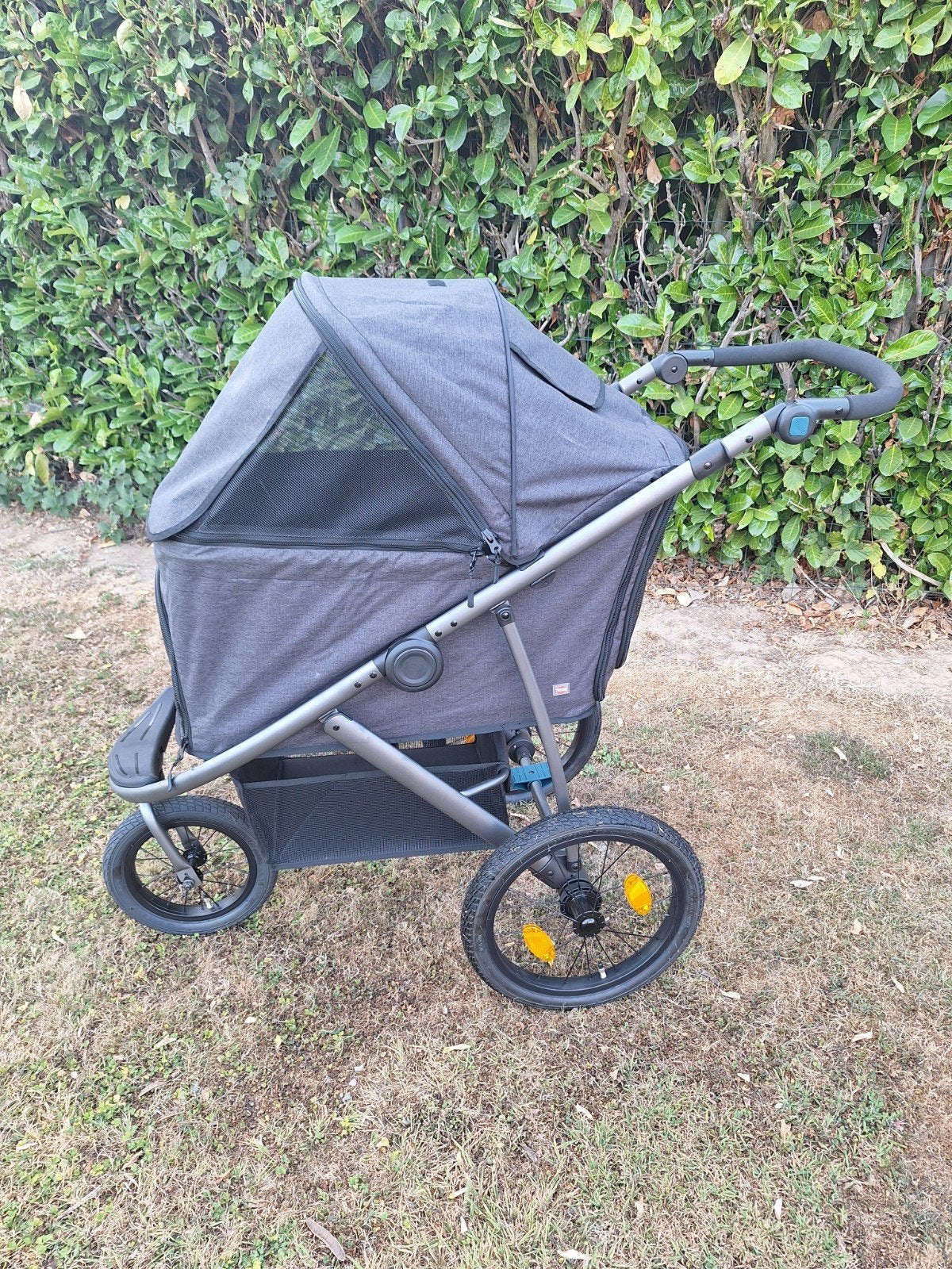 Poussette NEUVE, Animaux & Accessoires, Enlèvement
