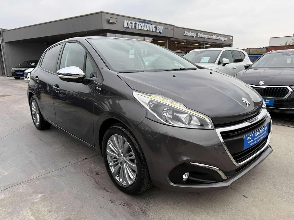 Peugeot 208 1.2i 5-DEURS NAVIGATIE CARPLAY PDC ALU BLUETOOTH, Auto's, Stof, Gebruikt, 1199 cc, https://public.car-pass.be/vhr/bc3c82ba-afb2-4b2f-b69c-3d2f37ad6724