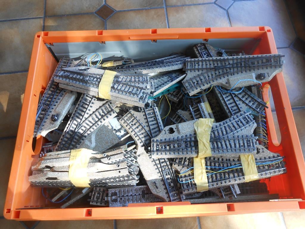 Groot lot Marklin rails 12kg, Ophalen, Zo goed als nieuw, Rails