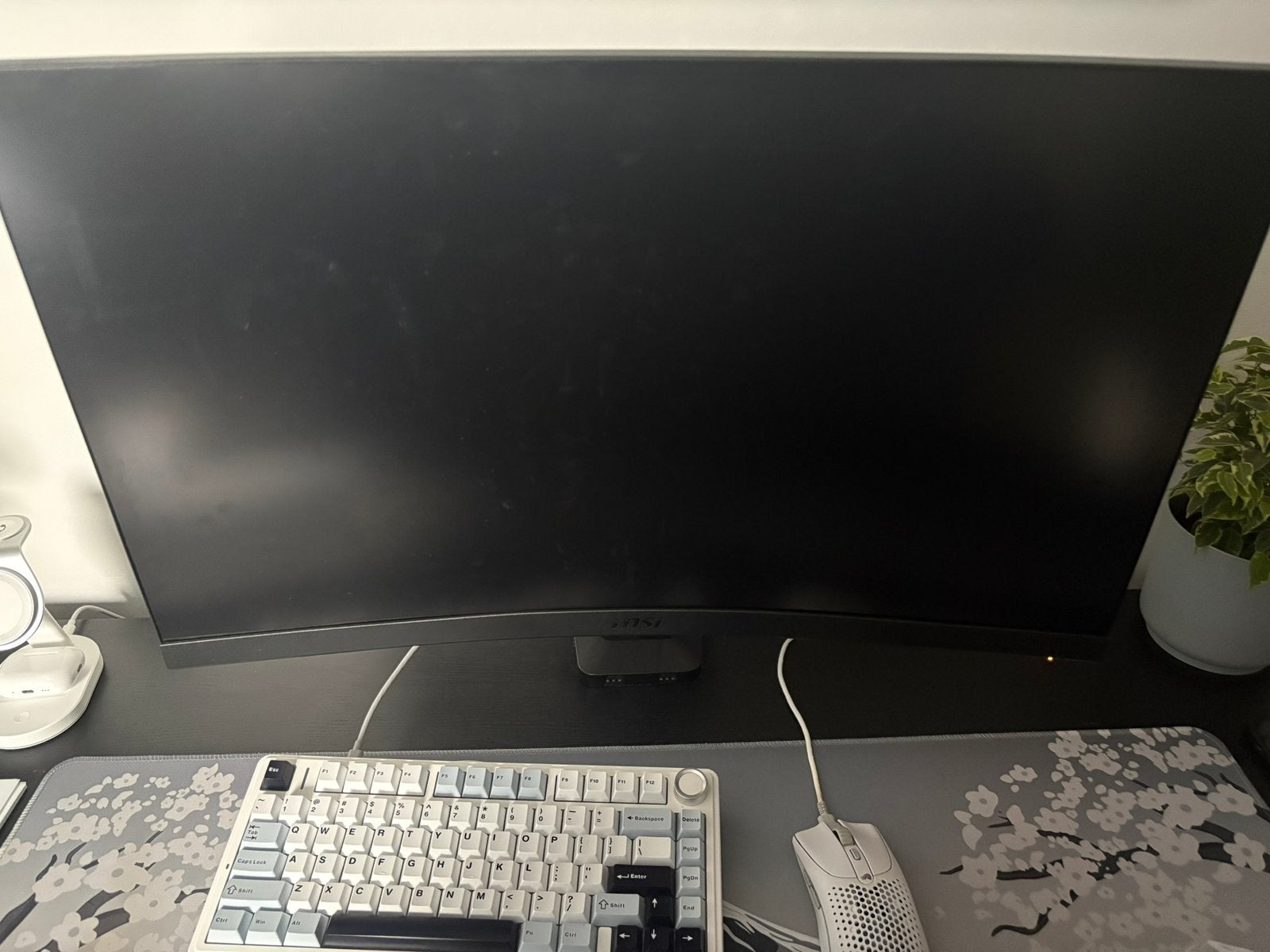MSI G27C4E3 - Full HD Curved Gaming Monitor - 180hz - 27inch, Gaming, 151 à 200 Hz, Full HD, Comme neuf